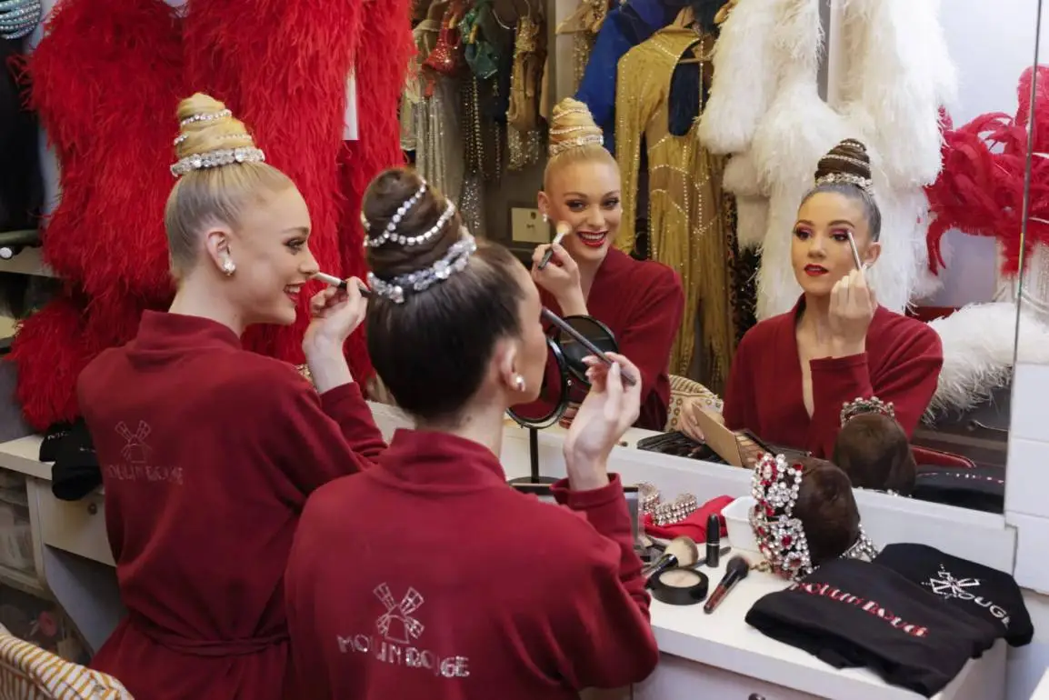 The Best Moulin Rouge Makeup Ideas for a Flawless Look