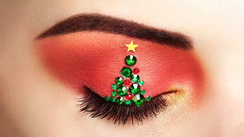 Christmas Smokey Eye Makeup for Women in New York